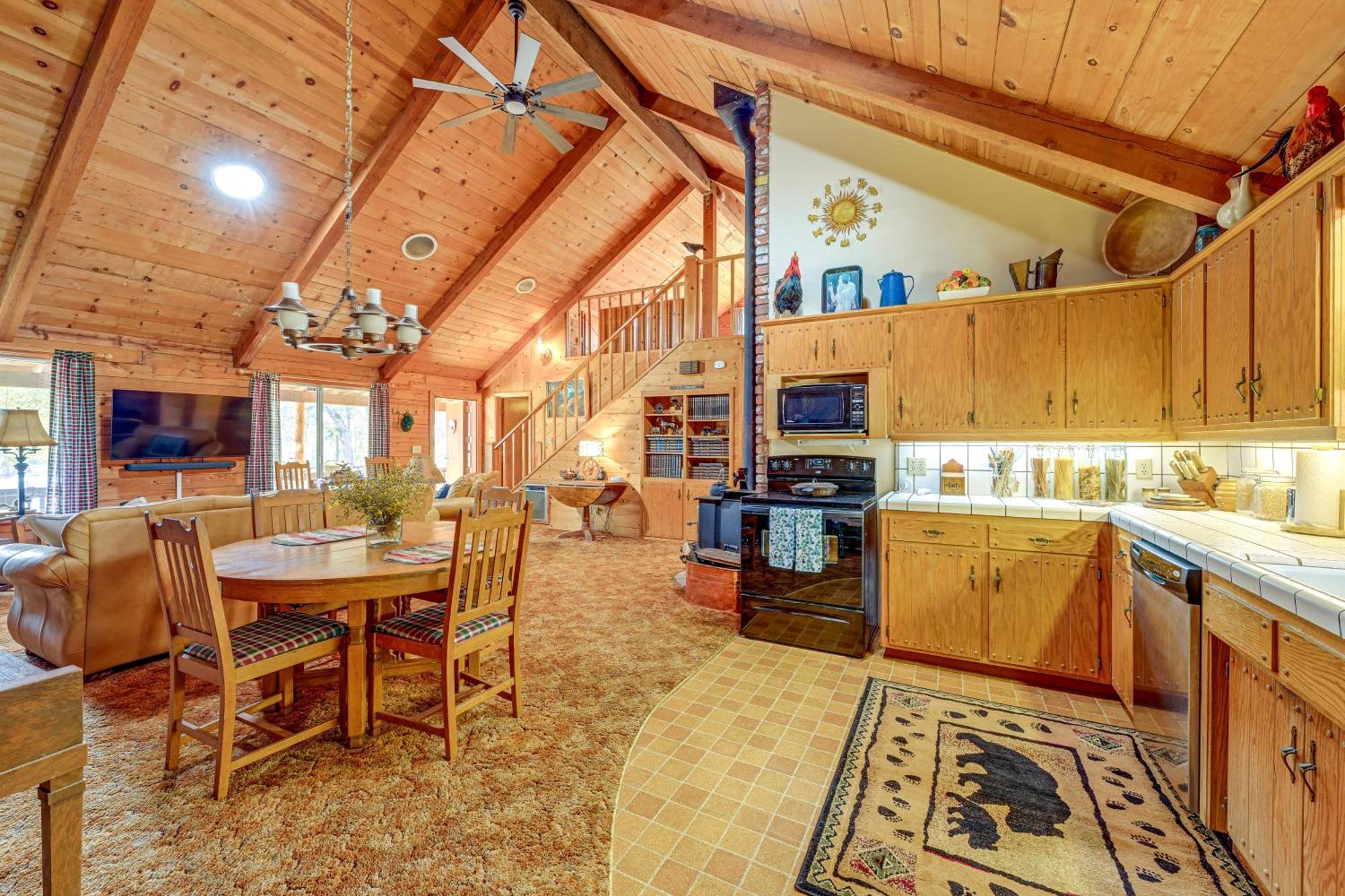 Cozy Family-Friendly Badger Retreat With Fireplace! Exterior foto