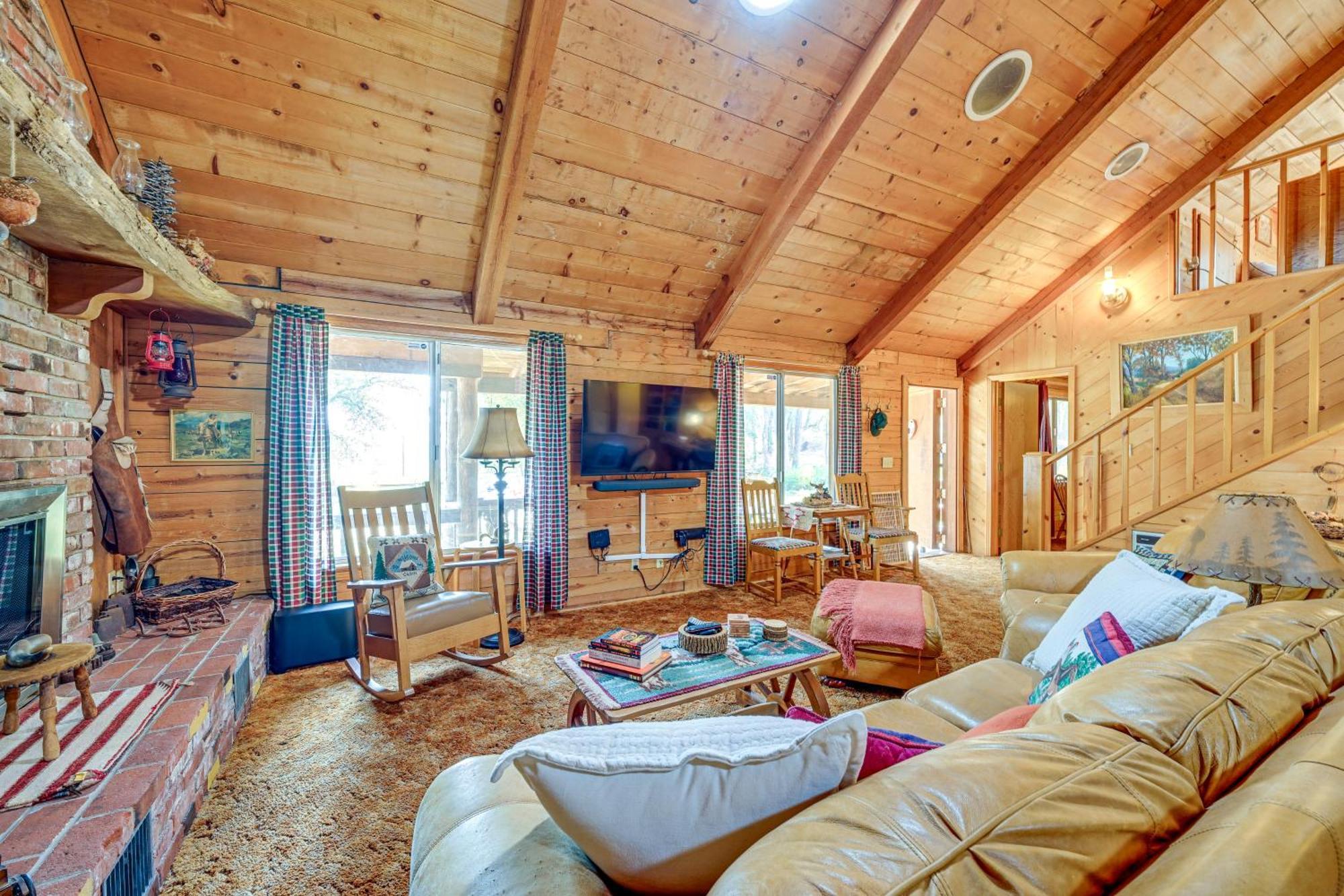 Cozy Family-Friendly Badger Retreat With Fireplace! Exterior foto